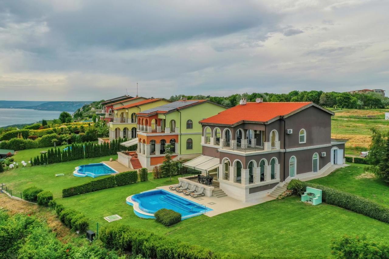 Lighthouse Luxe Estate Apart & Villas Μπαλτσίκ Εξωτερικό φωτογραφία