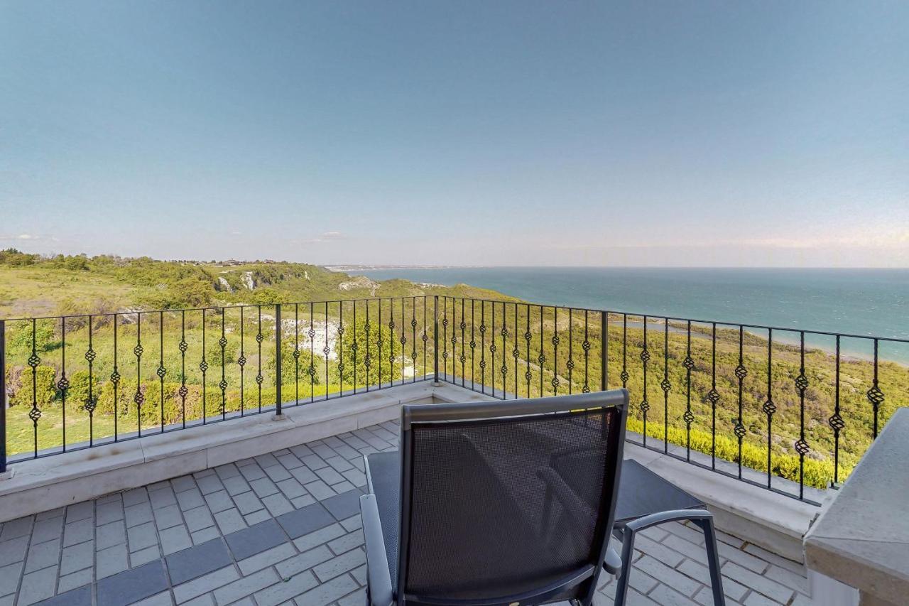 Lighthouse Luxe Estate Apart & Villas Μπαλτσίκ Εξωτερικό φωτογραφία