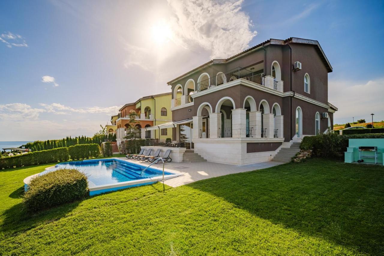 Lighthouse Luxe Estate Apart & Villas Μπαλτσίκ Εξωτερικό φωτογραφία