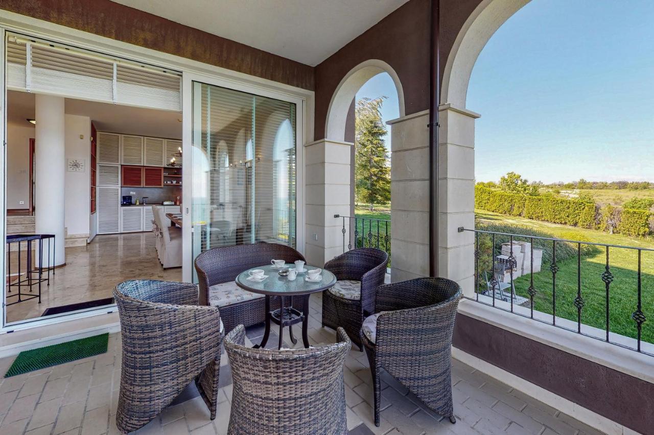 Lighthouse Luxe Estate Apart & Villas Μπαλτσίκ Εξωτερικό φωτογραφία
