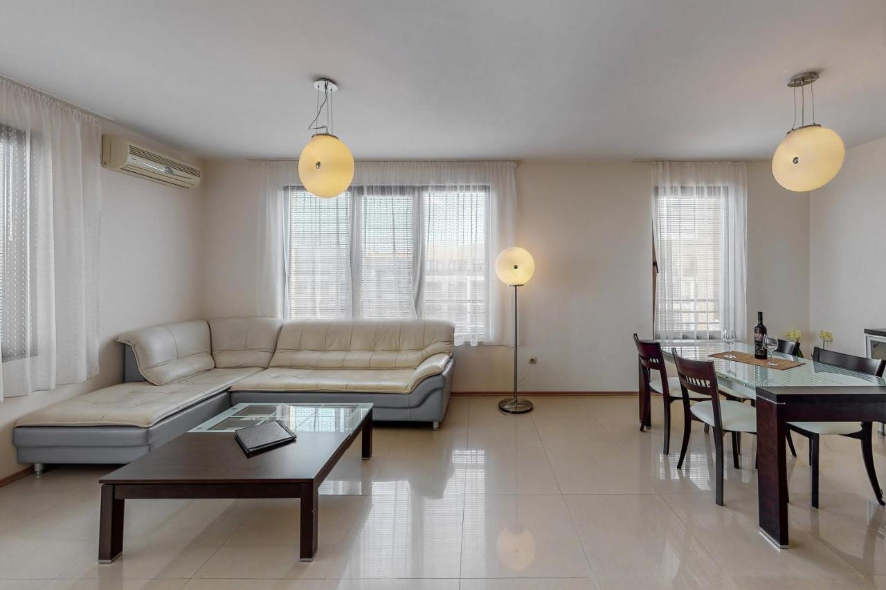 Lighthouse Luxe Estate Apart & Villas Μπαλτσίκ Εξωτερικό φωτογραφία