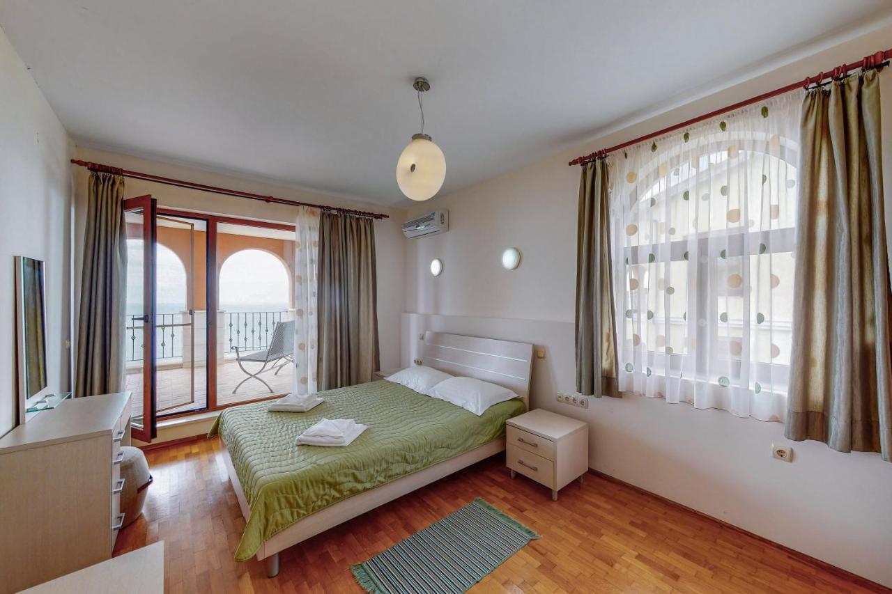 Lighthouse Luxe Estate Apart & Villas Μπαλτσίκ Εξωτερικό φωτογραφία