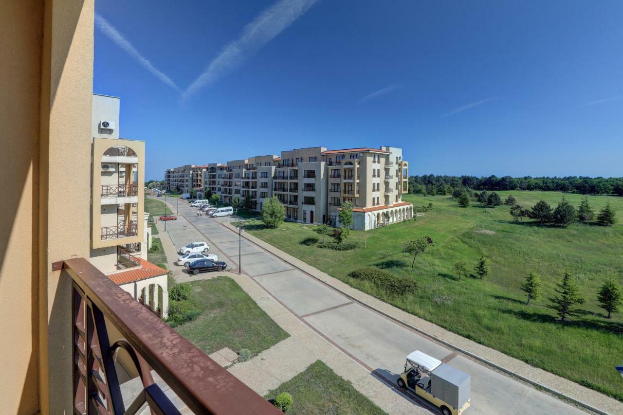 Lighthouse Luxe Estate Apart & Villas Μπαλτσίκ Εξωτερικό φωτογραφία
